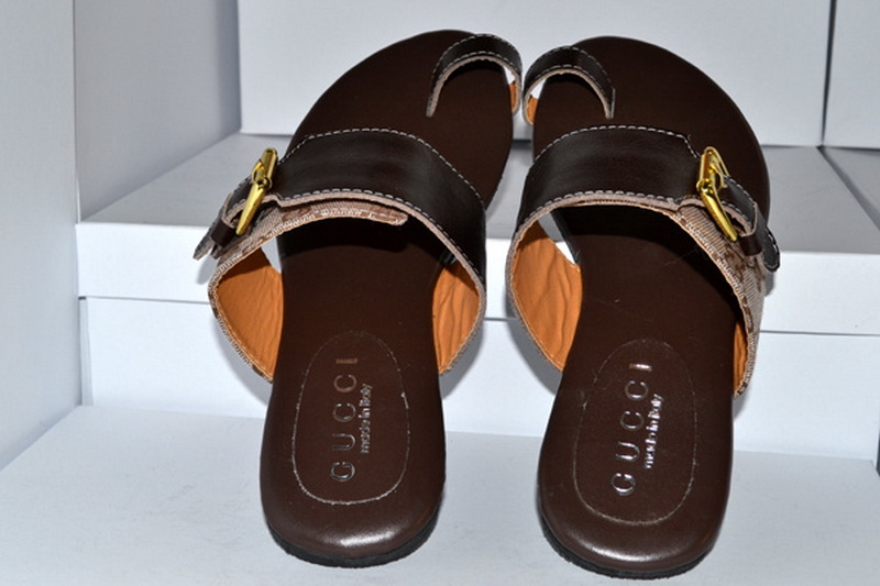 Gucci Slippers Woman--257